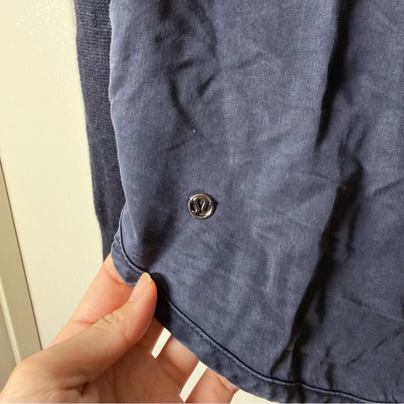 Lululemon Navy Blue Cardigan Cardi in the Front Size 4 - Picture 6 of 11